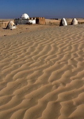 Sahara tomb 1