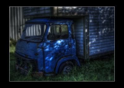 camion bleu.jpg