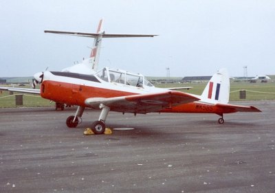 LOS 1977 CHIPMUNK T1 WK585.jpg