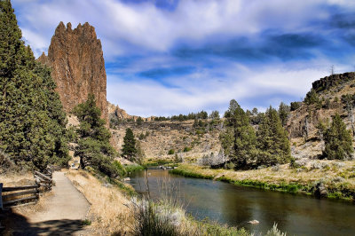 PICT0092 Smith Rock State Park HDREffect 1000.jpg