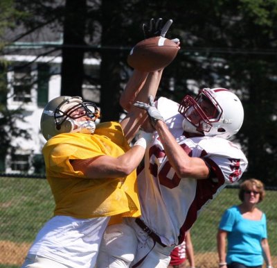 2010_8_28  Scrimmage (22) e.jpg