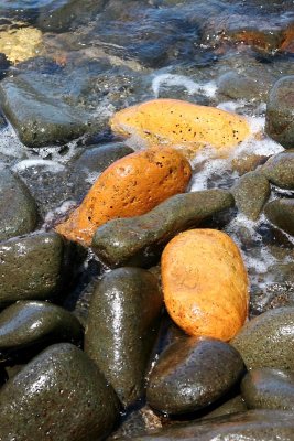 yellow stones