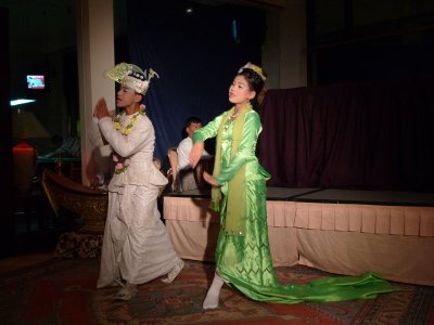 g1/76/348376/3/109536096.UDD70cTT.jpg