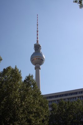 Berlin-Erection.JPG