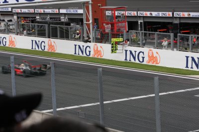 F1-GP2-FBMW-RACE-077.jpg