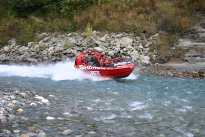 jet boat - Mr. Hamilton invention - 10 cm deep water only