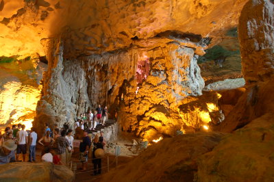 large chamber Sung Sot Cave