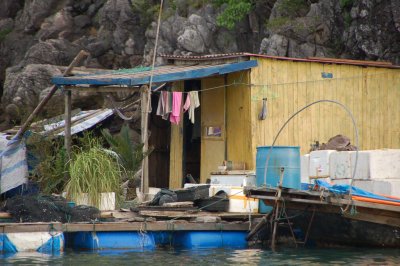 Cửa Vạn Floating Village