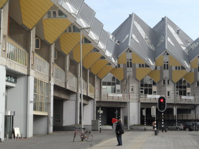 Banyak gedung art di Roterdam