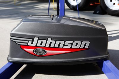 Johnson outboard-14.jpg