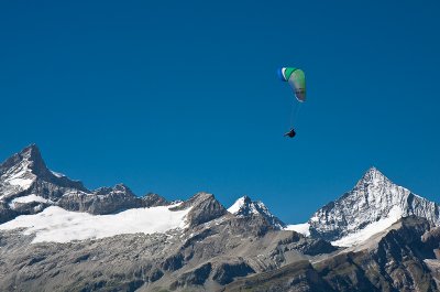 Wiesshorn, 4,506 m (right)