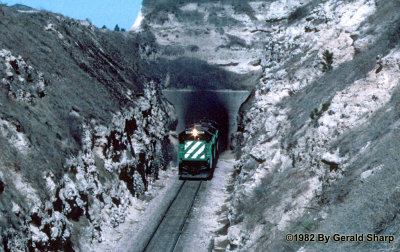 BN 5004 East At Bellmont Tunnel, NE