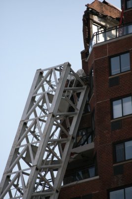 FDNY manhattan box: crane collapse E. 51st.& 2nd Ave. 15 mar 08