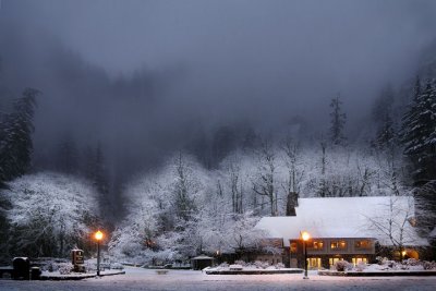 Multnomah Falls Lodge Snowstorm