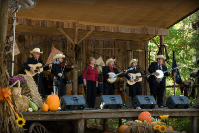 Tommy Brown & The County Line Grass