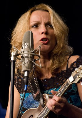 Rhonda Vincent