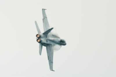 F-18 vapor.jpg