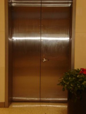 flying-there-door-handle-on-elevator.jpg