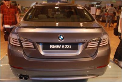 523i