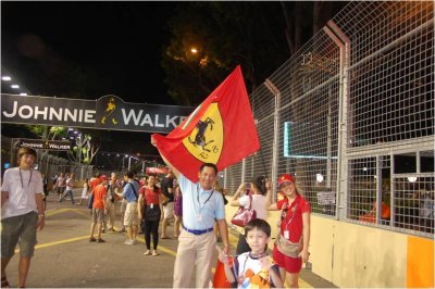 The F1 Crowd
