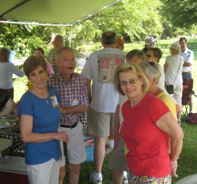 RaeAnne,AnnCFoodline.jpg