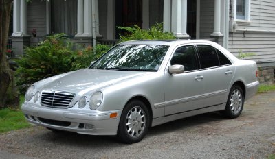 2000 E320 main.jpg