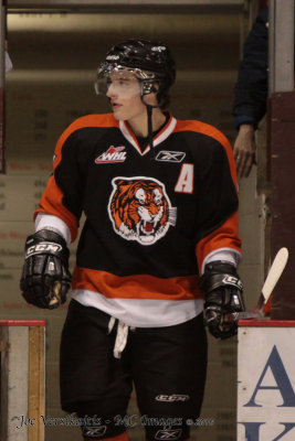 joev1186vsHurricanes.jpg