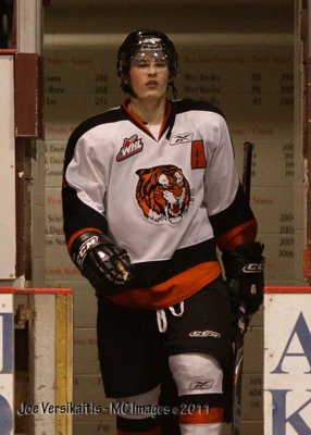joev3398vsCougars.jpg