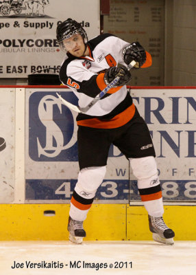 joev3423vsCougars.jpg