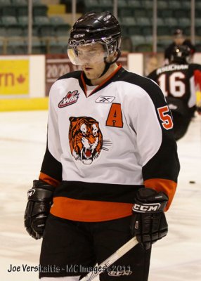joev3449vsCougars.jpg