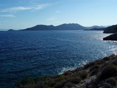 Along the coast to Samos town