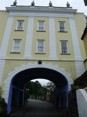 Yellow gate house