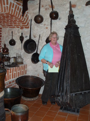 Pharmacy museum - Diana with big bellows