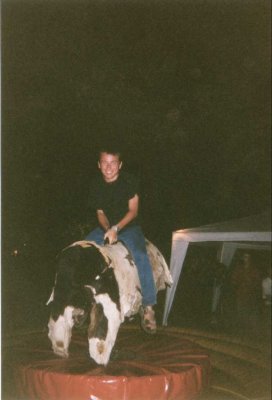 33 - Tom beim Bullriding.jpg