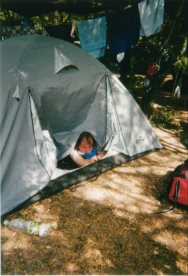 38 - Hannes im Zelt.jpg