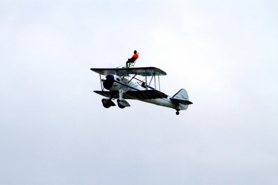 Dave Dacy pilot  Tony Kazian wing-walker