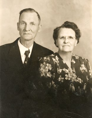 Grands-parents maternels, en 1949