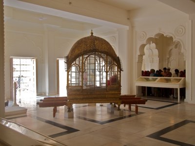 One of a hundred palanquins