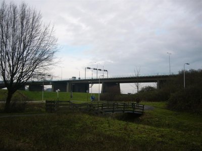 brug tussen A15 en Spijkenisse over Hartelkanaal