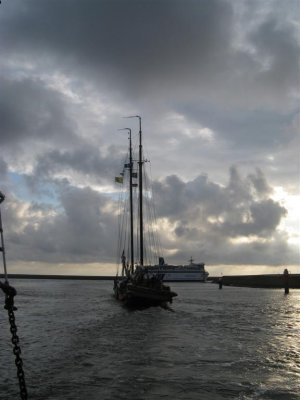 We verlaten de haven van Harlingen