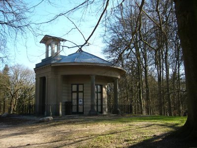 Koepel van Stoop bij Pyramide van Austerlitz