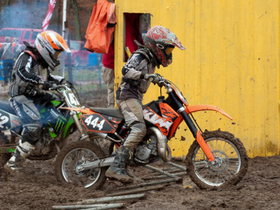 JPG CS Digging Out-4323.jpg