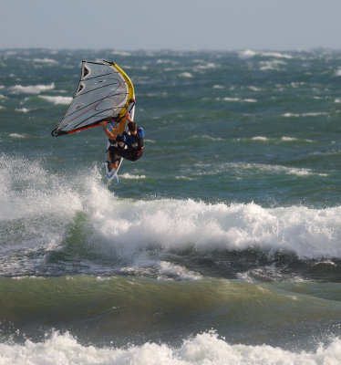 windsurfing_at_topanga