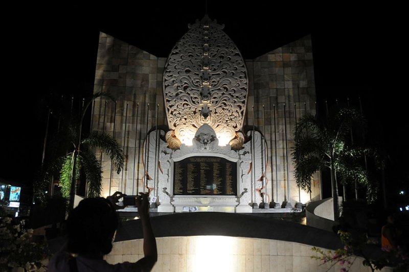memorial of 2002 bombings