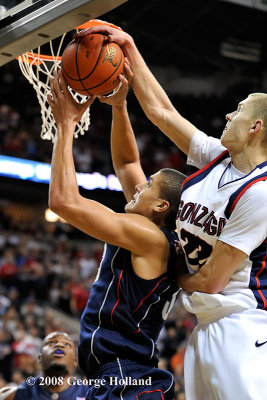 UCONN_Zags_72pi094.jpg