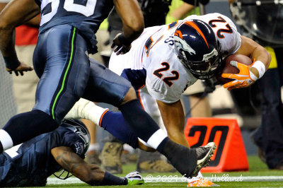 Broncos_Seahawks_72_038.jpg