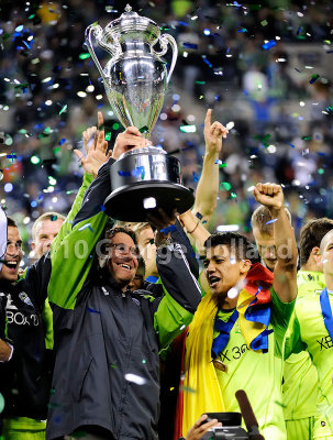 Crew_SoundersFC_OCT5_72pi_128.jpg