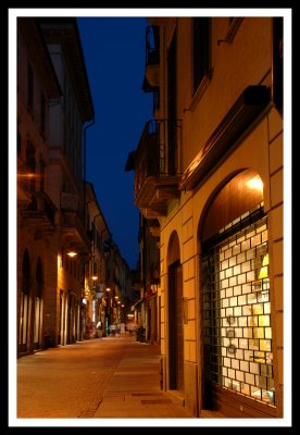 Como Street at Night