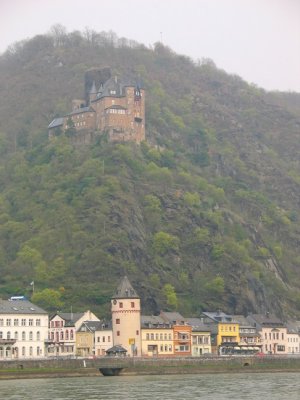 Sankt Goarshausen, Burg Katz