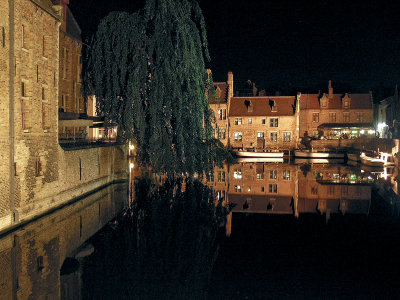 Bruges at Night 1.JPG